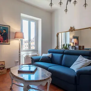  Apartamento Santa Maria Maggiore Roomy And Bright Flat Italia